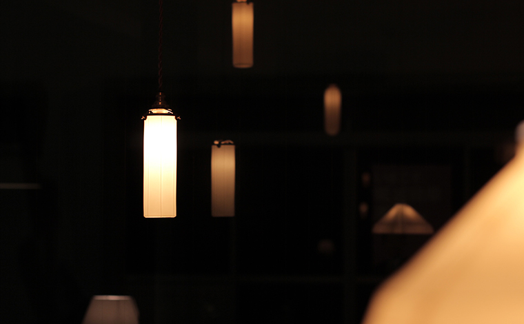 飛松陶器的灯飾加老上海的家具 / lightware + old shanghai