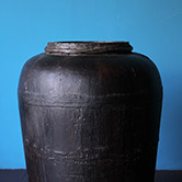 wooden vase - 木の壺 